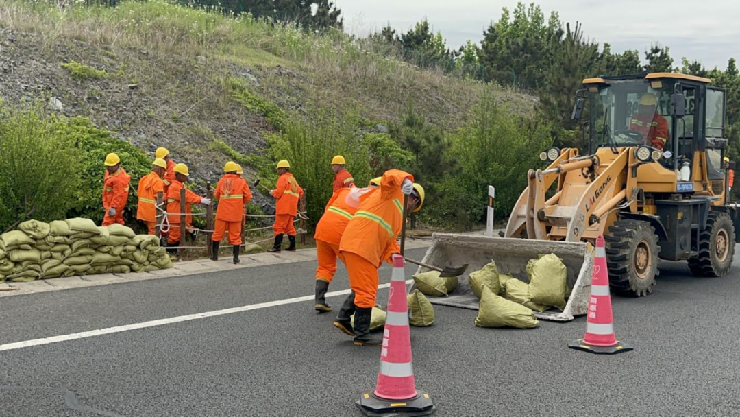 20240603143536_2768 20240603143536_2768