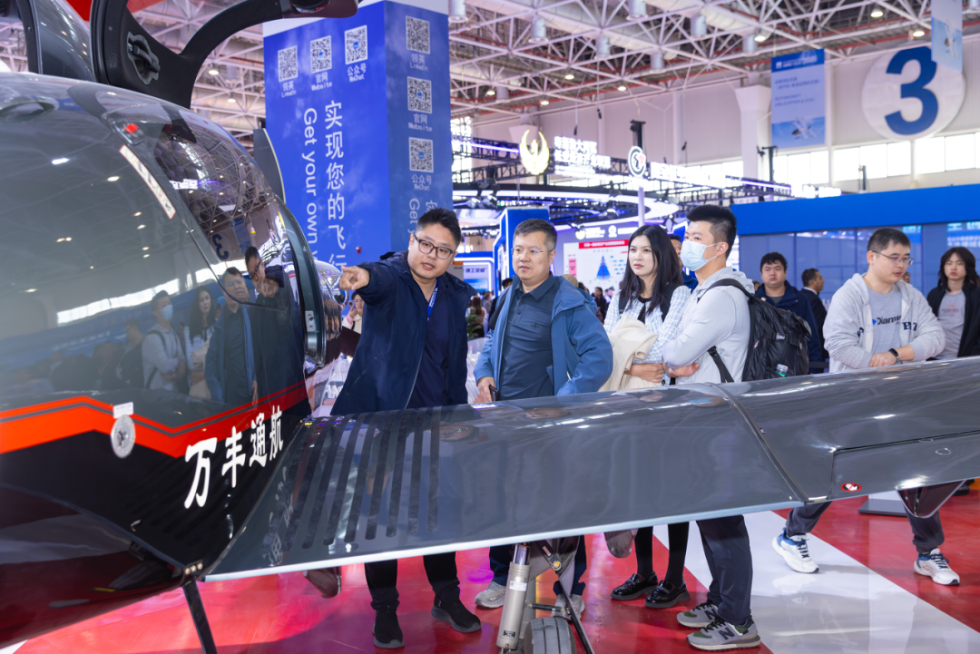 20251208100220_8464 20251208100220_8464